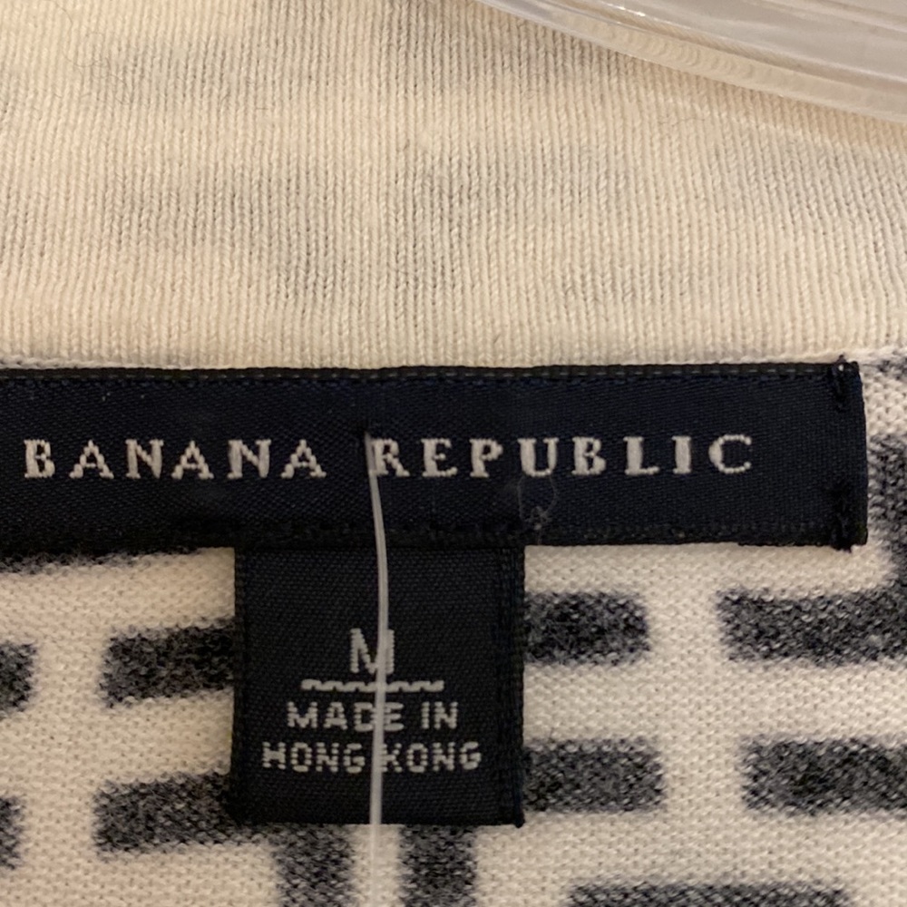 Banana Republic geometric pattern black white sweater cardigan with snap buttons - Picture 5 of 5